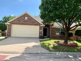 1920 Cavender Cir in Denton, TX - Building Photo
