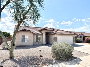 13271 W Desert Rock Dr in Surprise, AZ - Foto de edificio - Building Photo