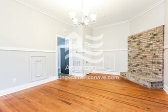 605 W 7th Ave in Easley, SC - Foto de edificio - Building Photo