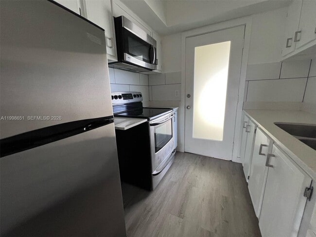 property at 1350 E Sample Rd