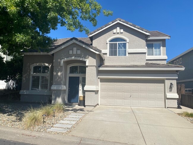 property at 5411 Havenhurst Cir