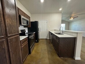 108 Lowes Blvd in Killeen, TX - Building Photo - Building Photo