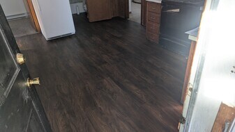 24 Mechanic St, Unit B in Killingly, CT - Building Photo