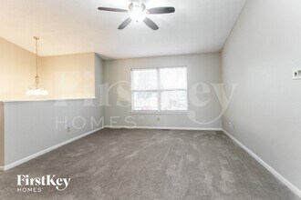 1524 Blue Brook Way in Greenwood, IN - Building Photo - Building Photo