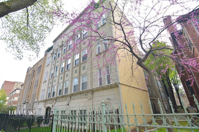 property at 6250 N Winthrop Ave