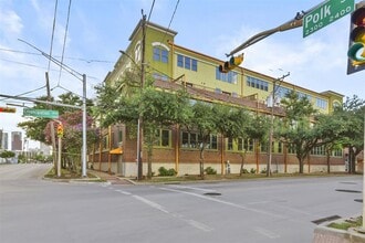 2323 Polk St in Houston, TX - Building Photo - Building Photo
