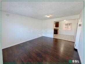 126 Jullien St in Los Angeles, CA - Building Photo - Building Photo