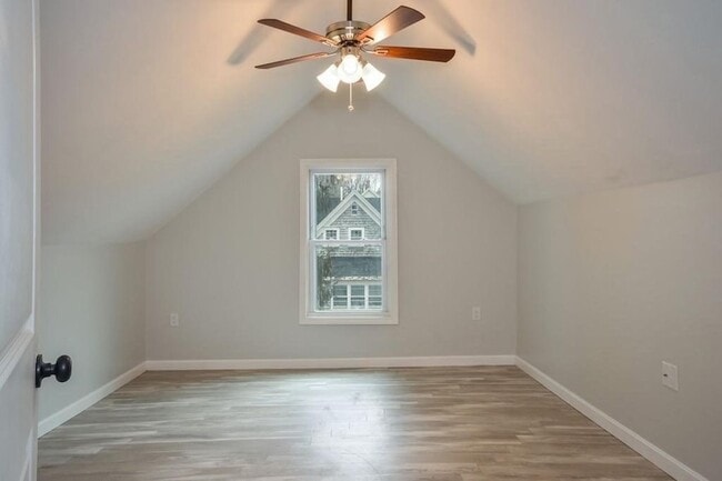 9 Cottage Ct, Unit 3 in Middleboro, MA - Building Photo - Building Photo