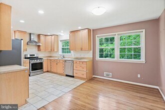 7623 Highland St in Springfield, VA - Building Photo - Building Photo