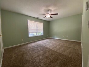 8370 Hollis St-Unit -Apt A in Douglasville, GA - Foto de edificio - Building Photo