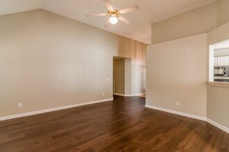 1004 Blue Mountain Ln in Nashville, TN - Building Photo - Building Photo
