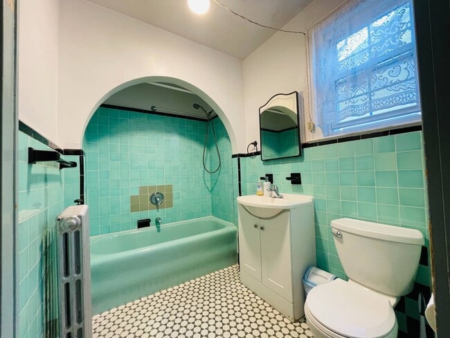 119-39 7th Ave in Queens, NY - Building Photo - Building Photo