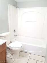 1014 Country Club Blvd in Cape Coral, FL - Building Photo - Building Photo