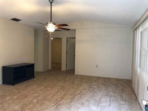 3225 Julia Ct in Lakeland, FL - Building Photo - Building Photo