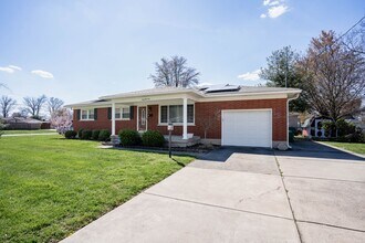 6606 Sky Blue Ave in Louisville, KY - Building Photo - Building Photo