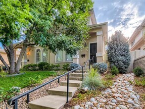 210 Cook St in Denver, CO - Foto de edificio - Building Photo
