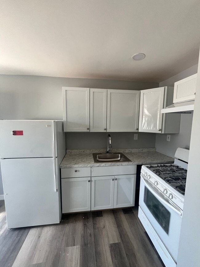 property at 3705 Dixie Hwy