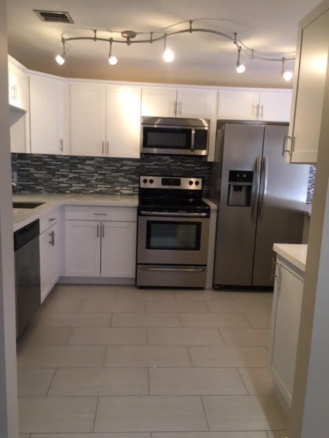 4217 Landar Dr S in Greenacres, FL - Building Photo - Building Photo