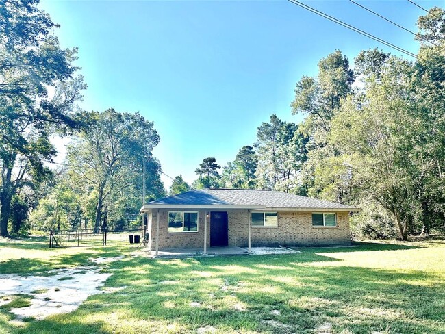 1800-1150 TX-150 in New Waverly, TX - Building Photo - Building Photo