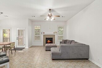 211 Aster Trail in San Antonio, TX - Building Photo - Building Photo