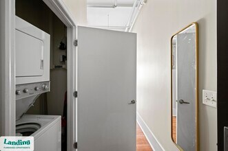 211 Union St, Unit 805 in Nashville, TN - Foto de edificio - Building Photo