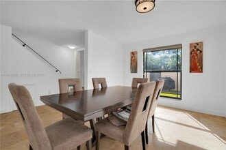 9823 SW 93rd Terrace in Miami, FL - Building Photo - Building Photo