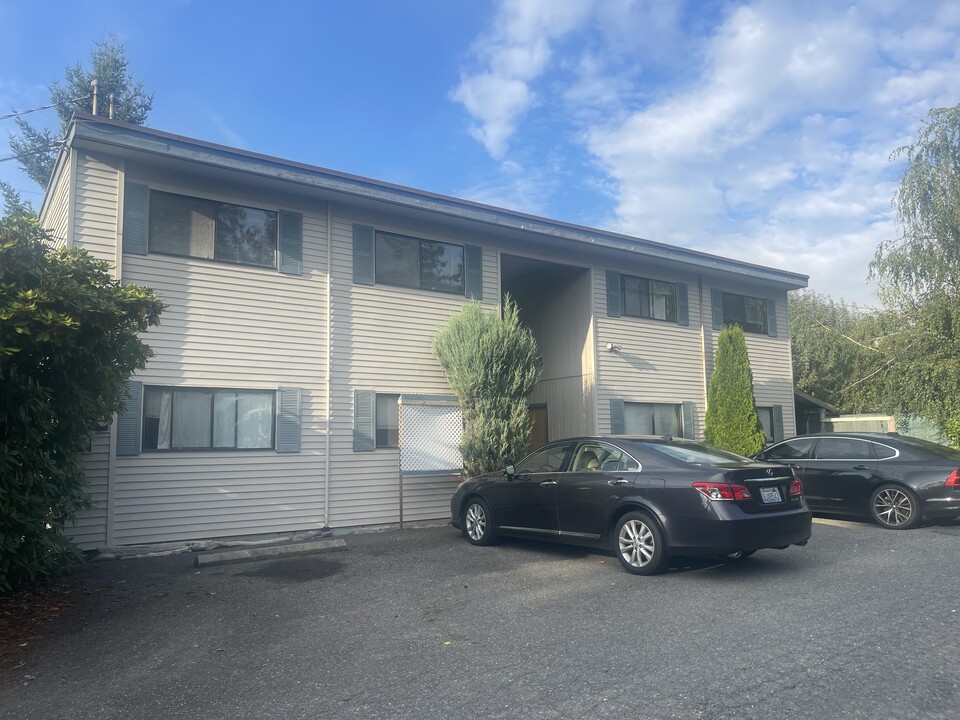 16129 Motor Pl, Unit Motor Place Apartment in Lynnwood, WA - Building Photo