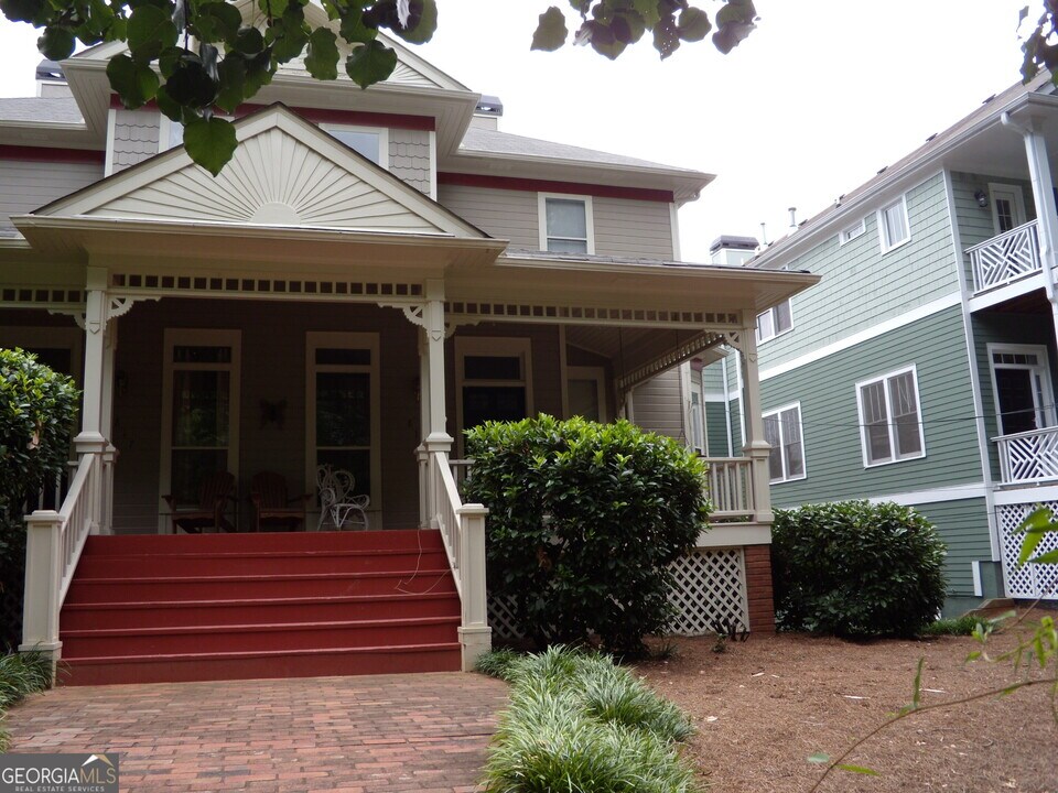 815 Edgewood Ave NE in Atlanta, GA - Building Photo