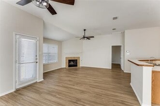 8113 Ruse Springs Ln in Fort Worth, TX - Building Photo - Building Photo