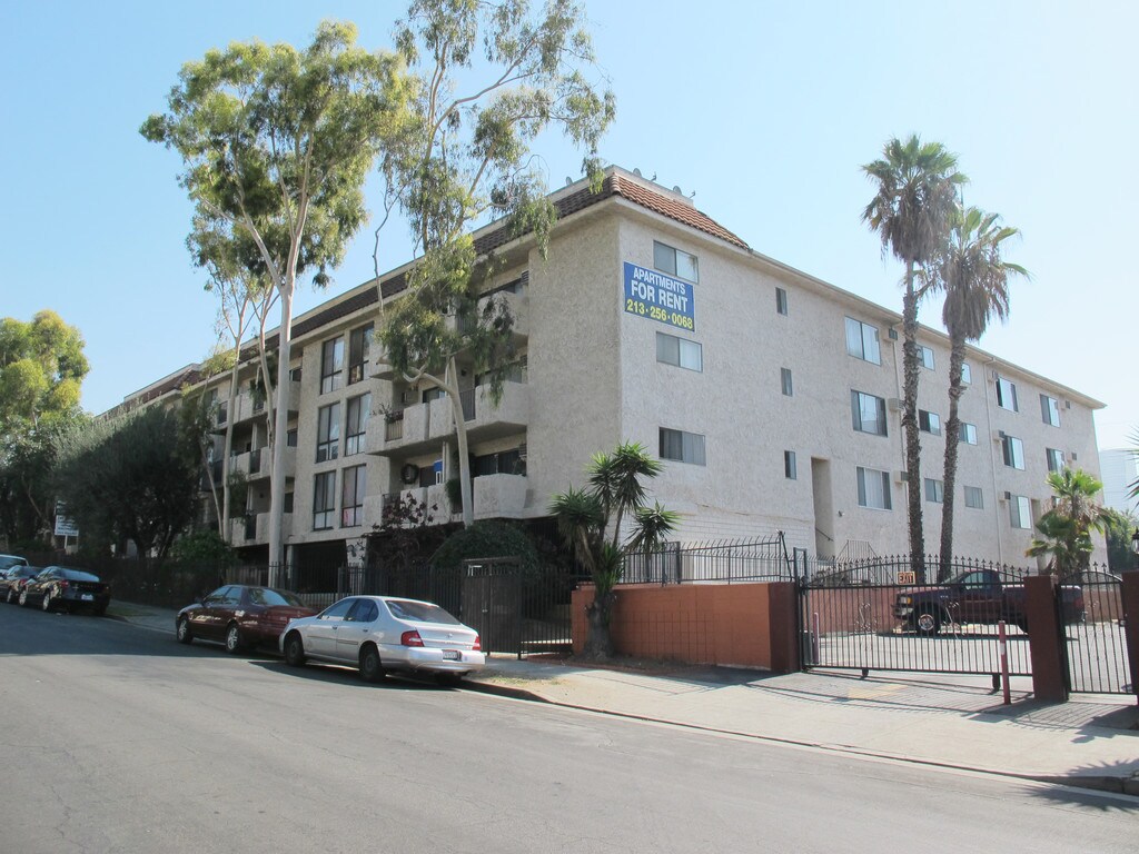 Bonnie Brae Apartments in Los Angeles, CA