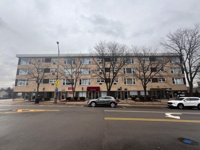 property at 5107 Washington St