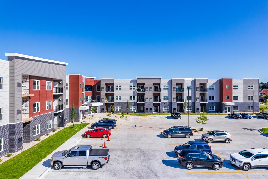 Trails Edge Apartments West Bend, WI Apartments