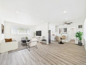 13060 Burbank Blvd. Apartments in Sherman Oaks, CA - Building Photo - Building Photo