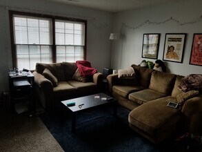 850 Highland Dr, Unit 1 in Lawrence, KS - Building Photo - Building Photo