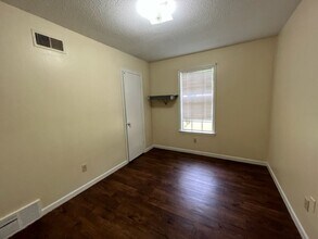 3125 Briarwood Dr in Horn Lake, MS - Building Photo - Building Photo