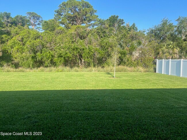 414 Loymer Cir in Merritt Island, FL - Foto de edificio - Building Photo