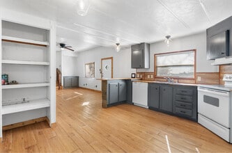 3818 Co Rd 826 in Anna, TX - Foto de edificio - Building Photo