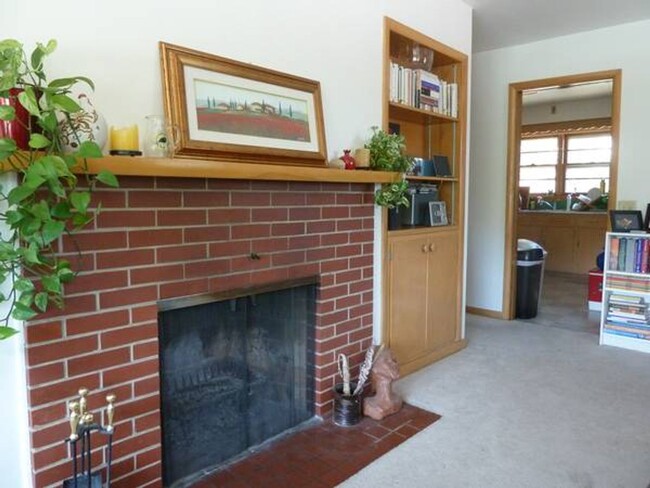 property at 901 High St