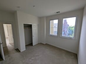 816 Gaspar Vis, Unit 816 in San Jose, CA - Building Photo - Building Photo