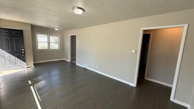 7140 E 38th St in Indianapolis, IN - Building Photo - Building Photo