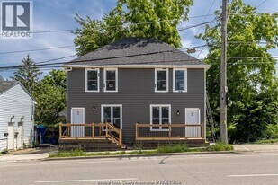 1225-1225 College Ave in Windsor, ON - Building Photo