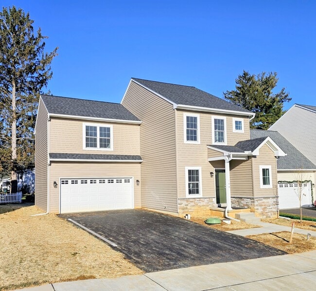 108 Meadows Bnd in Lititz, PA - Building Photo - Building Photo