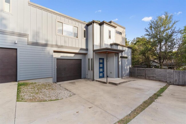 2307 E 16th St-Unit -B in Austin, TX - Building Photo - Building Photo