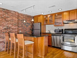386 Commercial St in Boston, MA - Building Photo - Building Photo