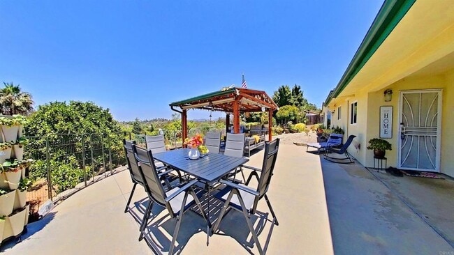 1150 Marine View Dr in Vista, CA - Building Photo - Building Photo