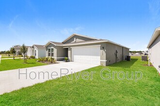 2269 Oklahoma Dr in Sumterville, FL - Foto de edificio - Building Photo
