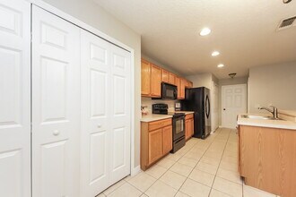 1738 Sherbourne St in Winter Garden, FL - Building Photo - Building Photo