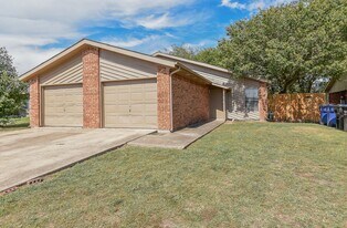 3914-3916 Peperport Dr in Greenville, TX - Building Photo