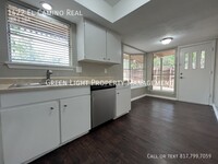 1422 El Camino Real photo'