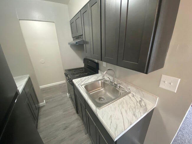 Avalon Court Apartments